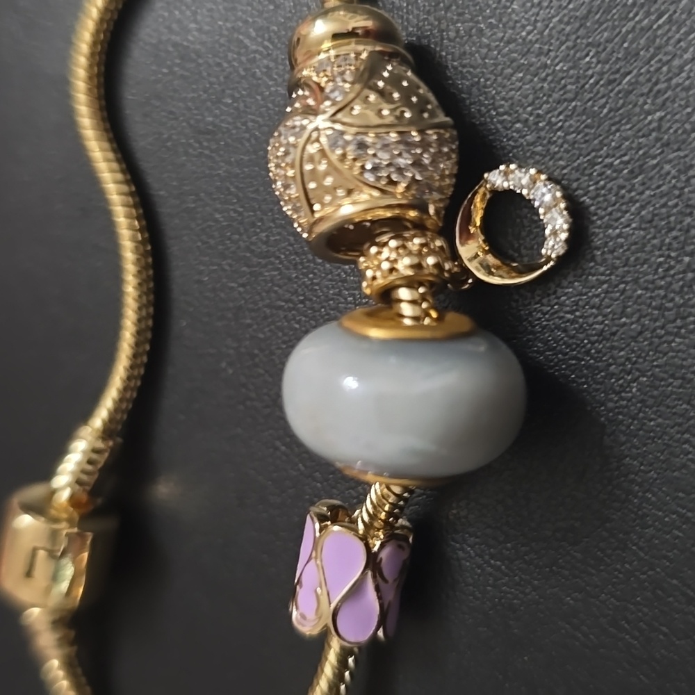 Jewelry - Picture 4 of 4